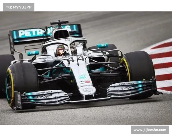 阿尔本威廉姆斯西班牙站两度更换前翼遗憾退赛分析